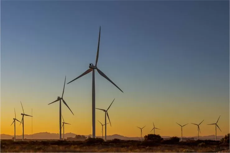 Acwa Power Secures $702 Million Suez Wind Power Plant Financing